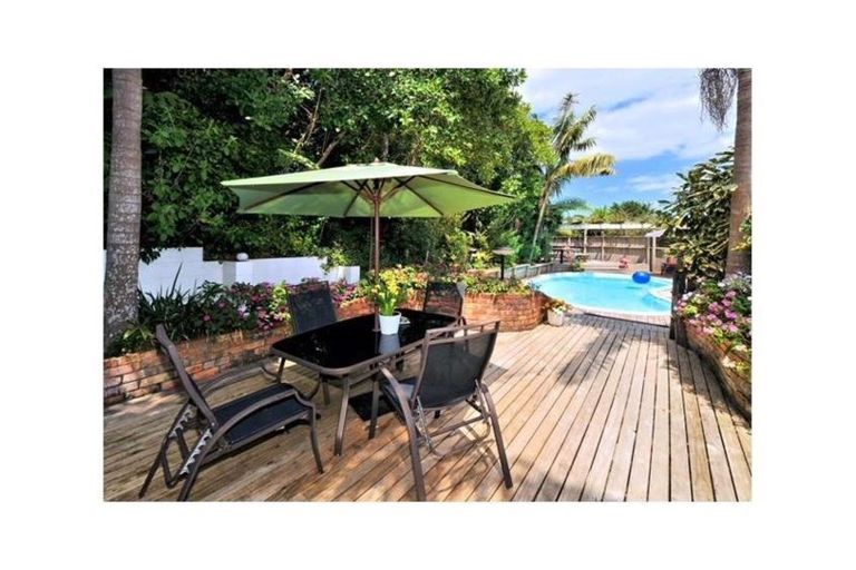 Photo of property in 53 Stredwick Drive, Torbay, Auckland, 0630