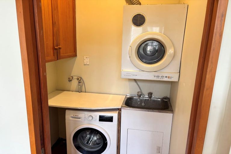 Photo of property in 90 Waipapa Road, Hataitai, Wellington, 6021