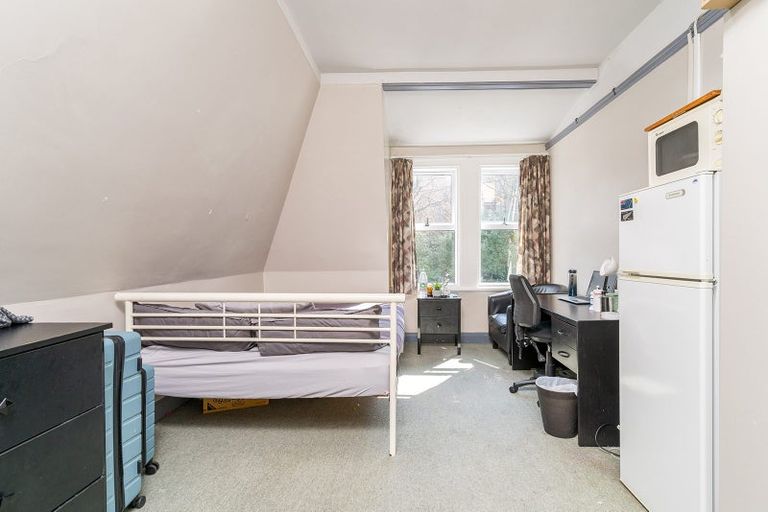 Photo of property in 39 Royal Terrace, Dunedin Central, Dunedin, 9016