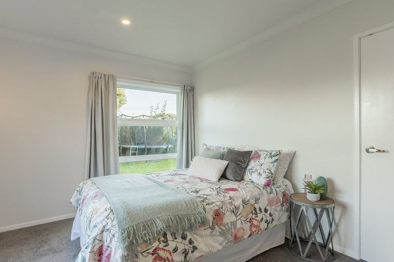 Photo of property in 301 Te Moana Road, Waikanae, 5036