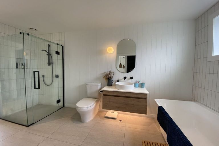 Photo of property in 50 Corriedale Road, Jacks Point, 9371