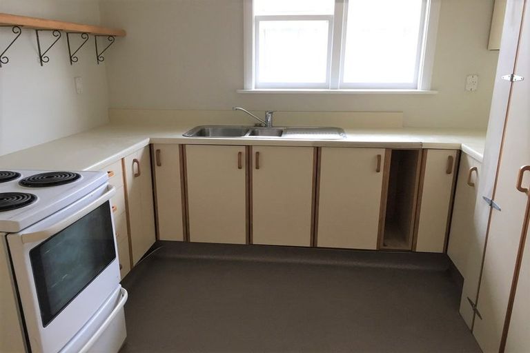 Photo of property in 91 Hargood Street, Woolston, Christchurch, 8062