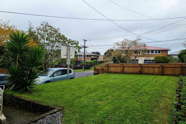 Photo of property in 292 Huatoki Street, Upper Vogeltown, New Plymouth, 4310