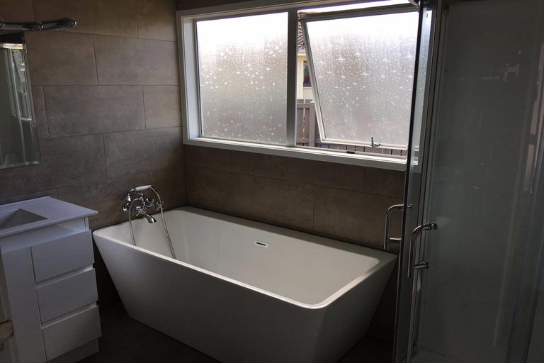 Photo of property in 101 Hyperion Drive, Randwick Park, Auckland, 2105