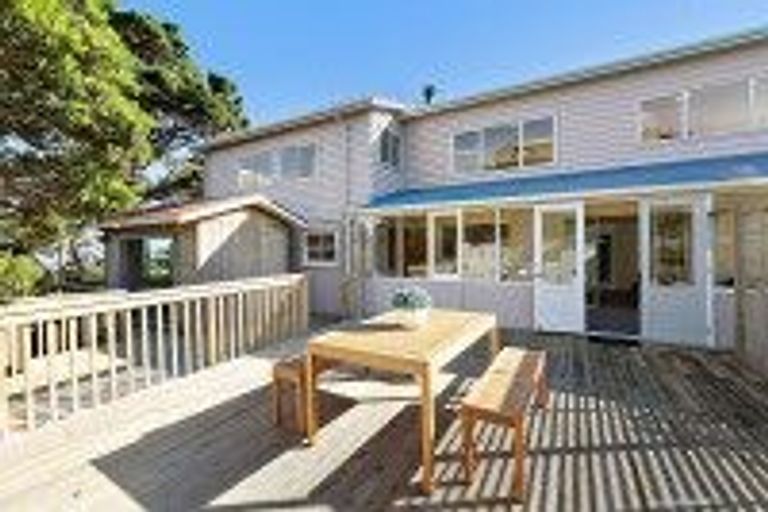 Photo of property in 31 Arun Crescent, Southgate, Wellington, 6023