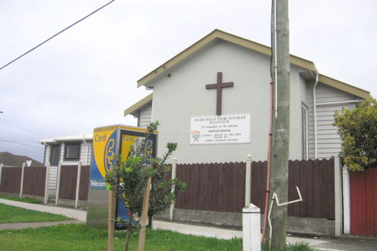 Photo of property in 140 Randwick Road, Moera, Lower Hutt, 5010