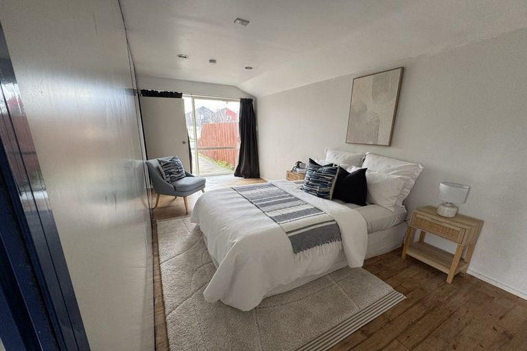 Photo of property in 17 Broadbent Street, Riccarton, Christchurch, 8041