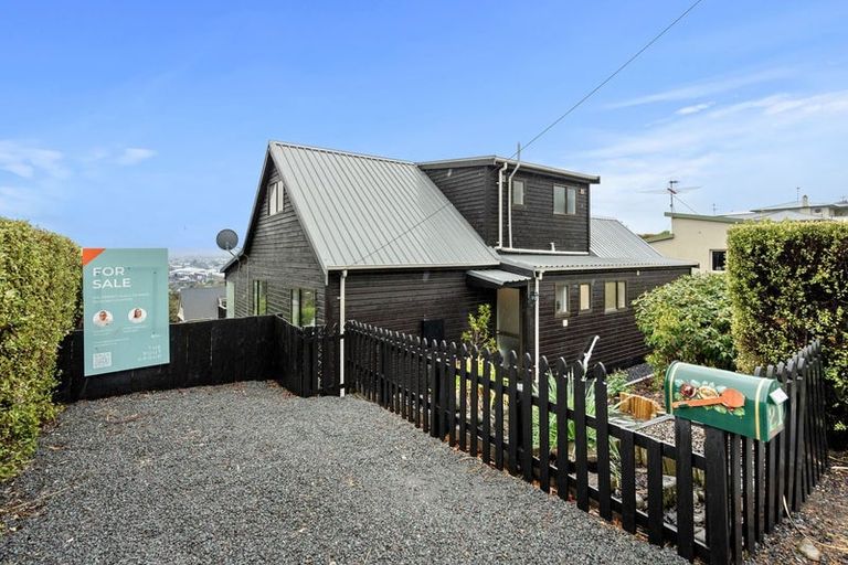 Photo of property in 21 Tweed Street, Kinmont Park, Mosgiel, 9024