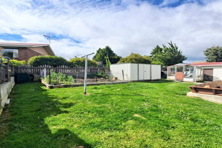 Photo of property in 6 Cambridge Street, Balclutha, 9230