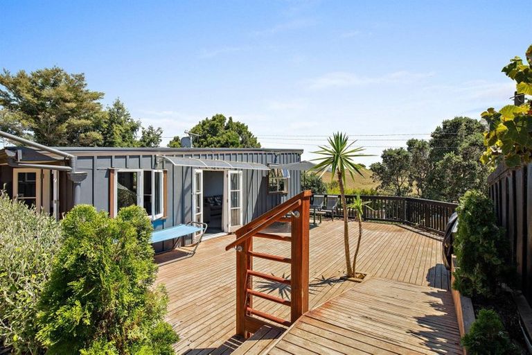 Photo of property in 50 James Mcleod Road, Shelly Beach, Helensville, 0874