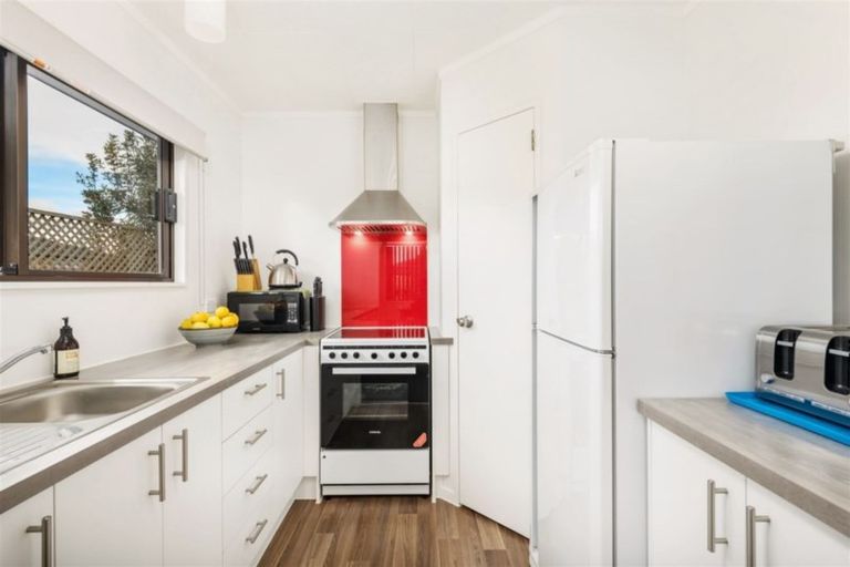 Photo of property in 1/25 Clearview Heights, Ranui, Auckland, 0612