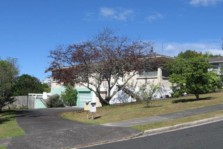 Photo of property in 1/93 Langana Avenue, Browns Bay, Auckland, 0630
