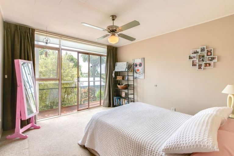 Photo of property in 17 Totara Street, Taradale, Napier, 4112