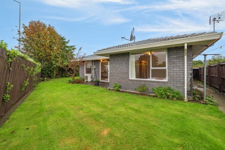 Photo of property in 2/15 Dumfries Drive, Hei Hei, Christchurch, 8042