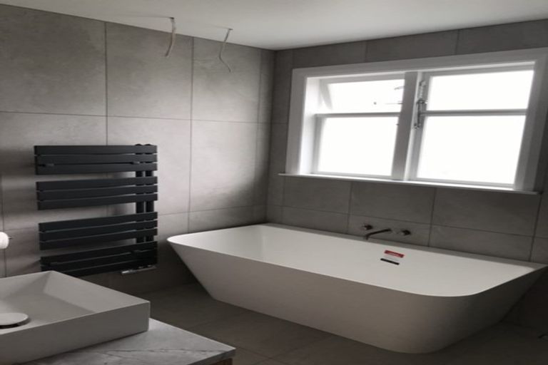 Photo of property in 11 Ngatoto Street, Khandallah, Wellington, 6035