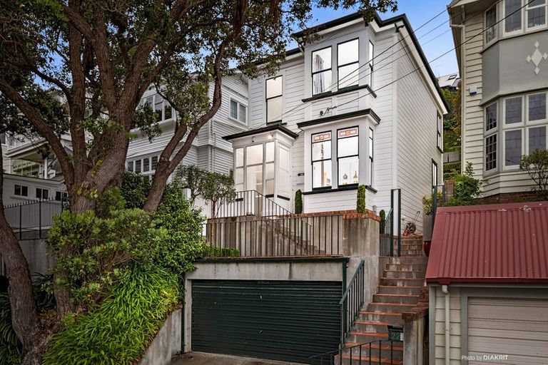 Photo of property in 22 Talavera Terrace, Kelburn, Wellington, 6012