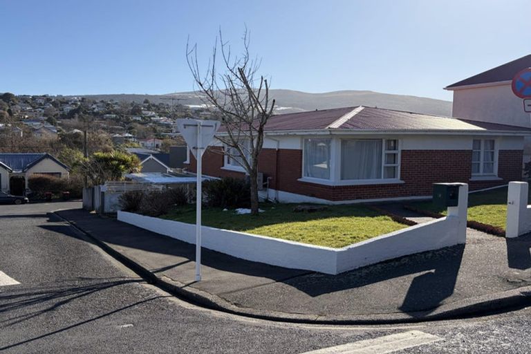 Photo of property in 61 Walton Street, Kaikorai, Dunedin, 9010