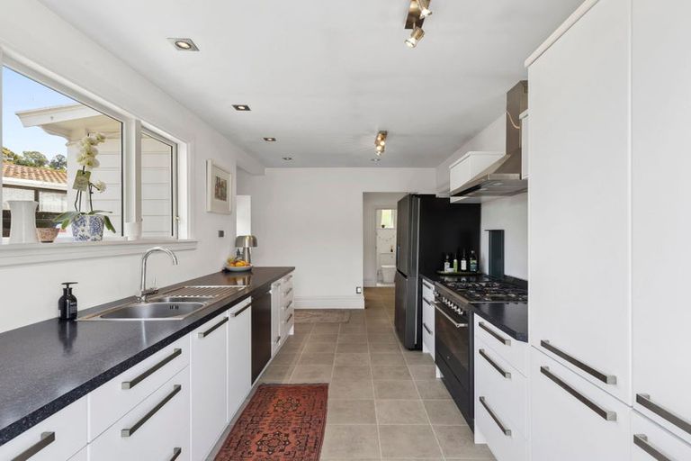 Photo of property in 1/140 Toi Toi Street, Toi Toi, Nelson, 7010