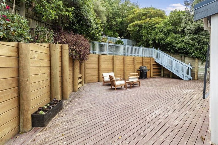 Photo of property in 56 David Crescent, Karori, Wellington, 6012