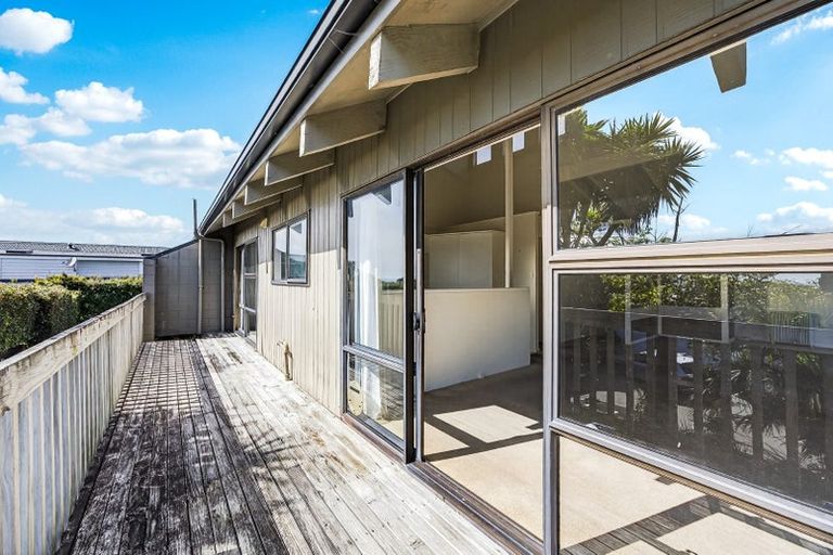 Photo of property in 2/13 Muritai Road, Milford, Auckland, 0620