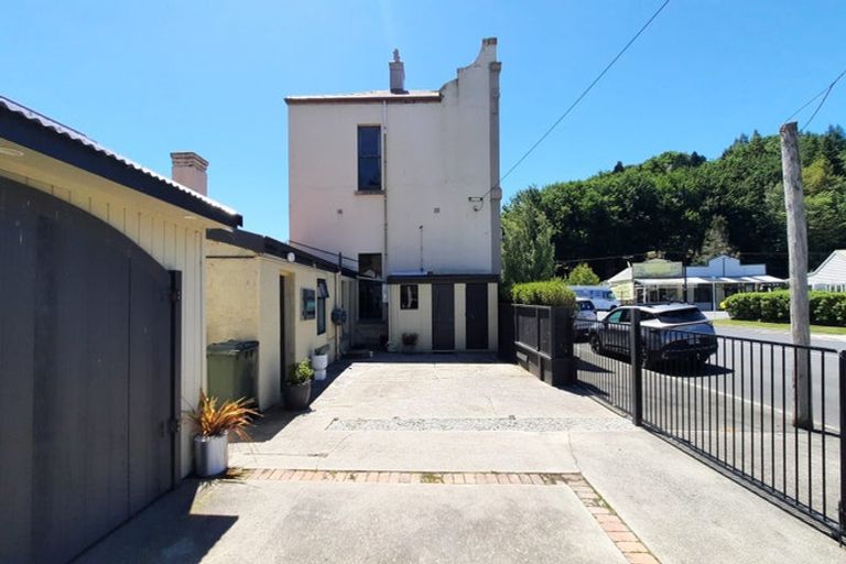 Photo of property in 21 Ross Place, Lawrence, 9532