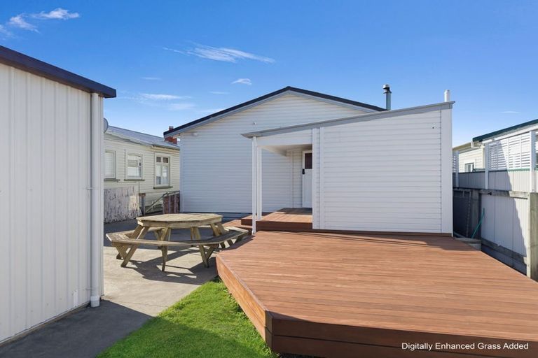 Photo of property in 77 Wellesley Road, Napier South, Napier, 4110