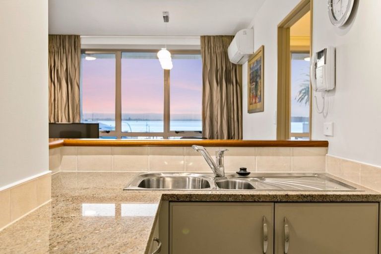 Photo of property in Anchorage Apartments, 301/36 Victoria Road, Mount Maunganui, 3116