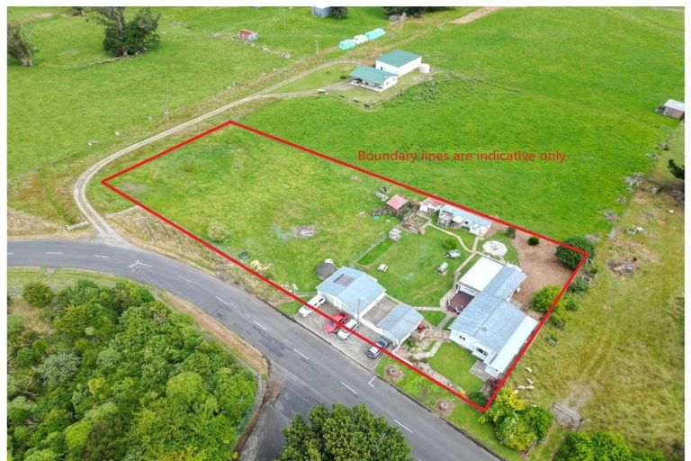 Photo of property in 12 Mara Street, Mangatainoka, Pahiatua, 4982