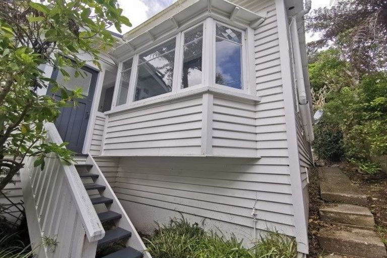 Photo of property in 2/18 Oban Street, Wadestown, Wellington, 6012