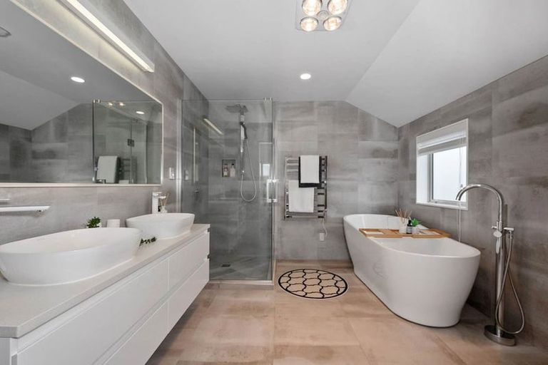 Photo of property in 18 Parkview Drive, Gulf Harbour, Whangaparaoa, 0930