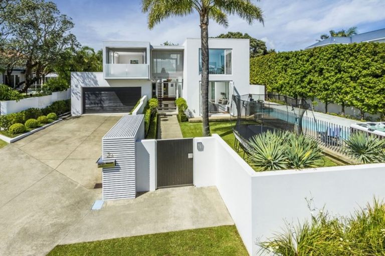 Photo of property in 7c Clifton Road, Hauraki, Auckland, 0622