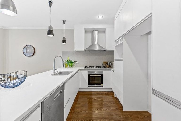 Photo of property in 11 Kauri Drive, Takanini, 2112