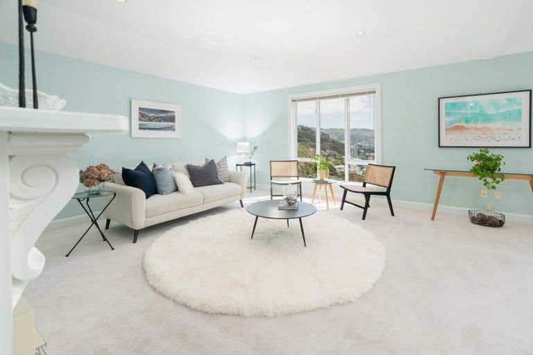 Photo of property in 50 The Crescent, Roseneath, Wellington, 6011