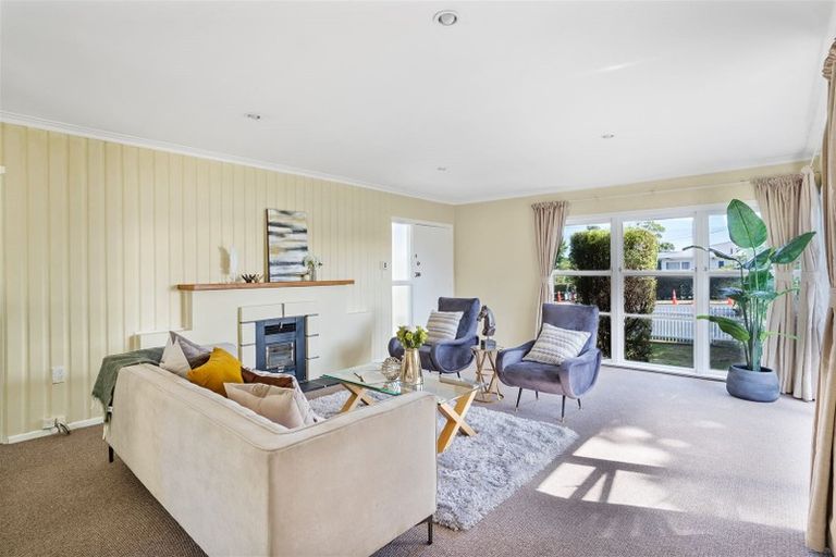 Photo of property in 1/33 Exmouth Road, Northcote, Auckland, 0627