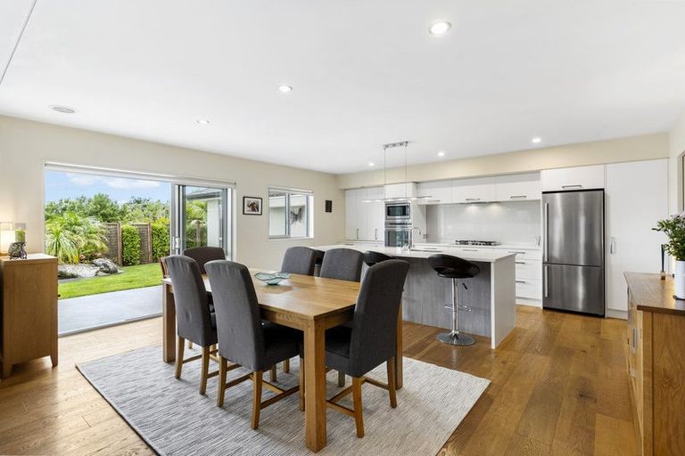 Photo of property in 31 Beachwood Drive, Hatfields Beach, Orewa, 0931