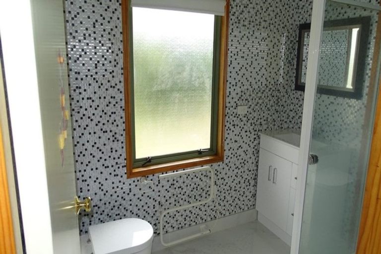 Photo of property in 27a Manuroa Road, Takanini, 2112