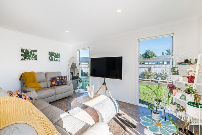 Photo of property in 7 Kikorangi Way, Paraparaumu, 5032