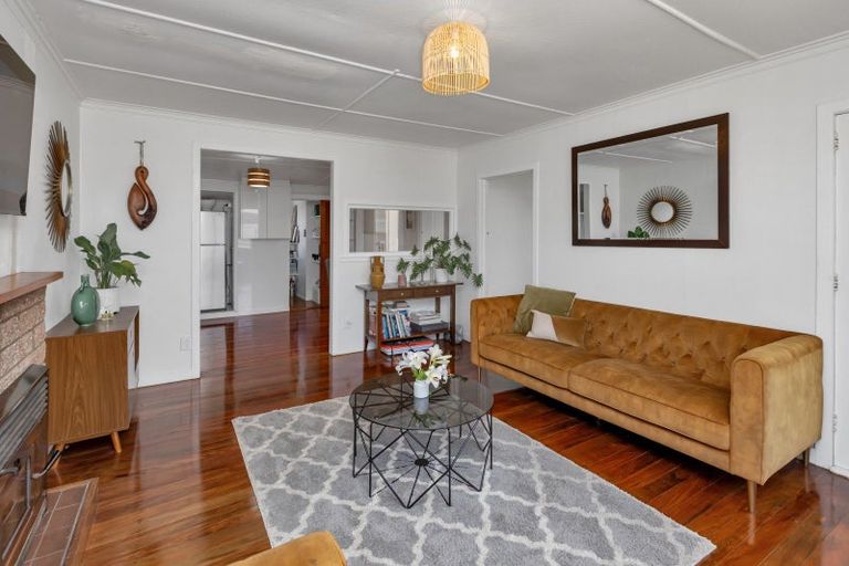 Photo of property in 205 One Tree Point Road, One Tree Point, 0118