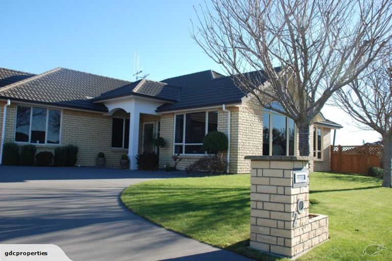 Photo of property in 48 Farringdon Avenue, Rototuna North, Hamilton, 3210