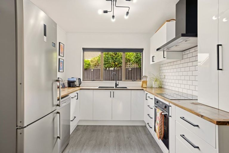 Photo of property in Carmichael Courts, 22/14 Wharenui Road, Upper Riccarton, Christchurch, 8041