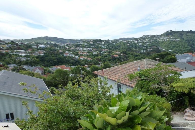 Photo of property in 5a Grove Road, Kelburn, Wellington, 6012