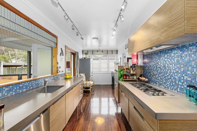 Photo of property in 17 Feist Street, Naenae, Lower Hutt, 5011