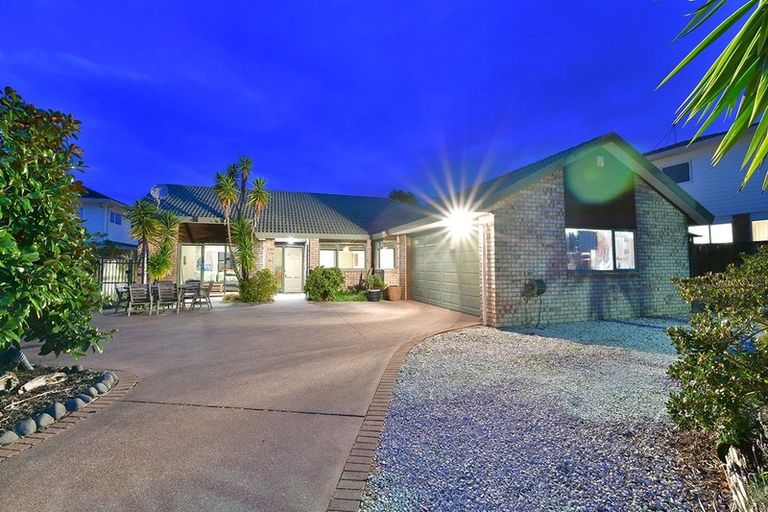 Photo of property in 87 Alec Craig Way, Gulf Harbour, Whangaparaoa, 0930