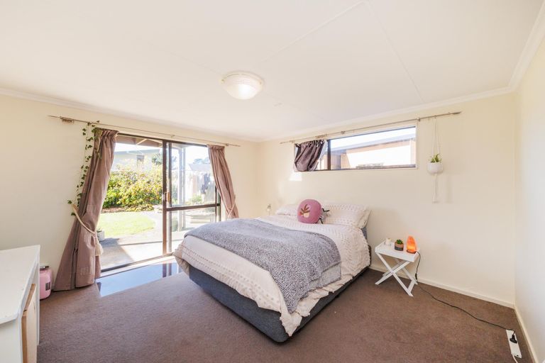 Photo of property in 42a Clifton Terrace, Fitzherbert, Palmerston North, 4410