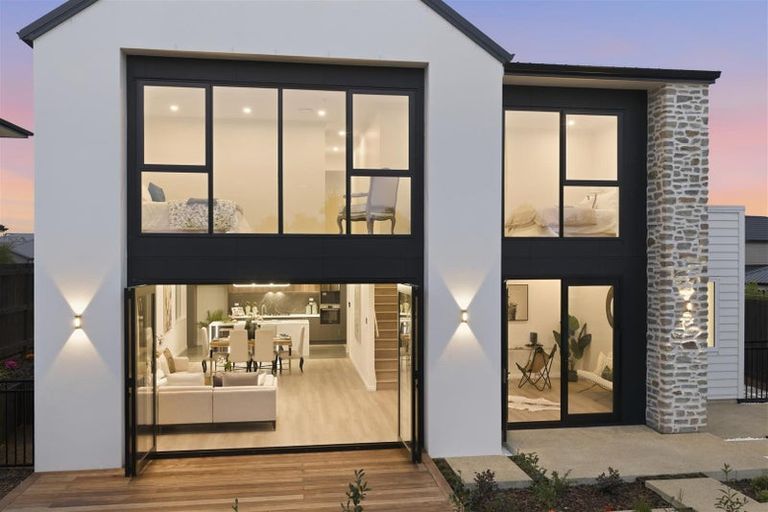 Photo of property in 240 Park Estate Road, Rosehill, Papakura, 2113