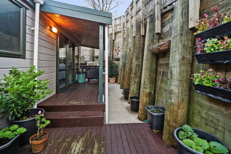 Photo of property in 6a Edward Street, Western Heights, Rotorua, 3015