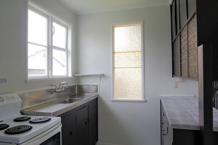 Photo of property in 34 Clyde Crescent, Roslyn, Palmerston North, 4414