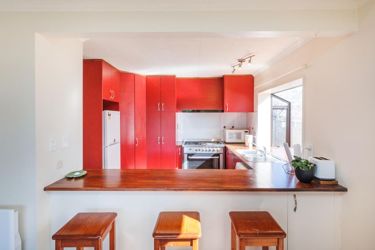 Photo of property in 42a Clifton Terrace, Fitzherbert, Palmerston North, 4410