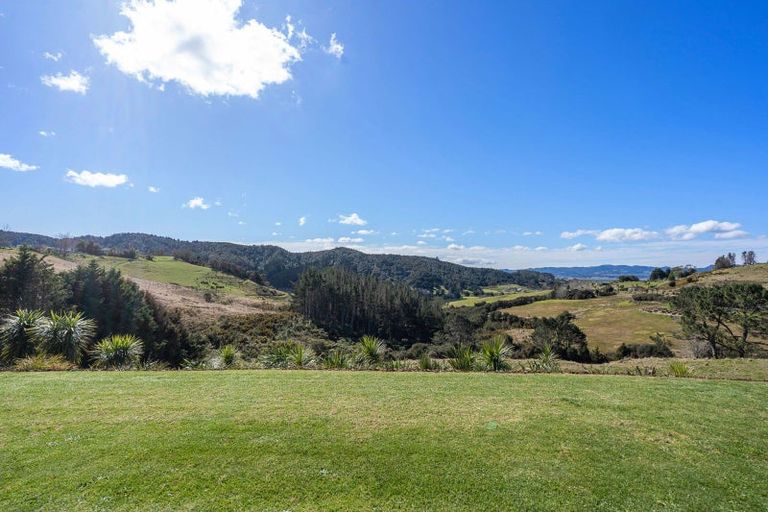 Photo of property in 152 Valley View Road, Otaika, Whangarei, 0170