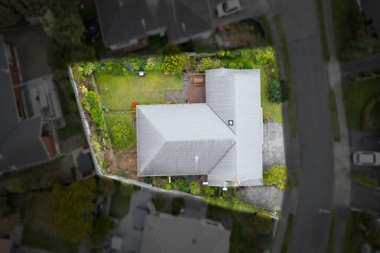 Photo of property in 5 Longmont Terrace, Churton Park, Wellington, 6037